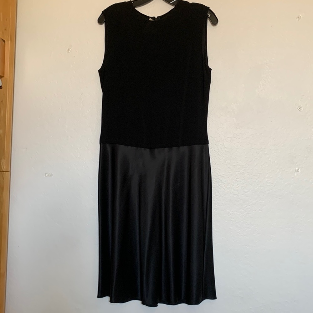 Anne Klein, silky black dress! In new condition!